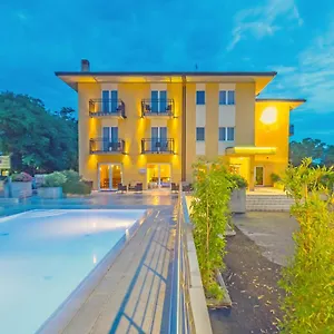 Hotel Nuova Barcaccia ***