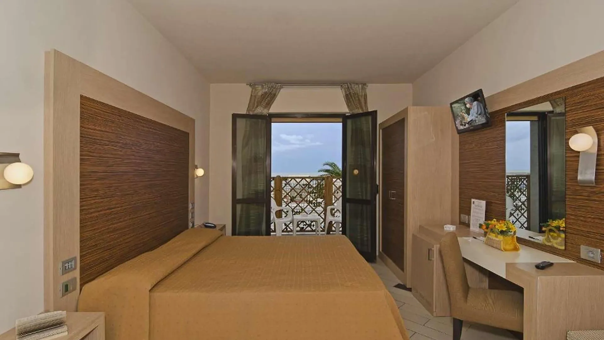***  Hotel Eden Viareggio Italy